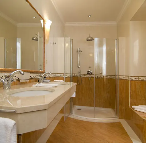 Отель Zvon Design 5*